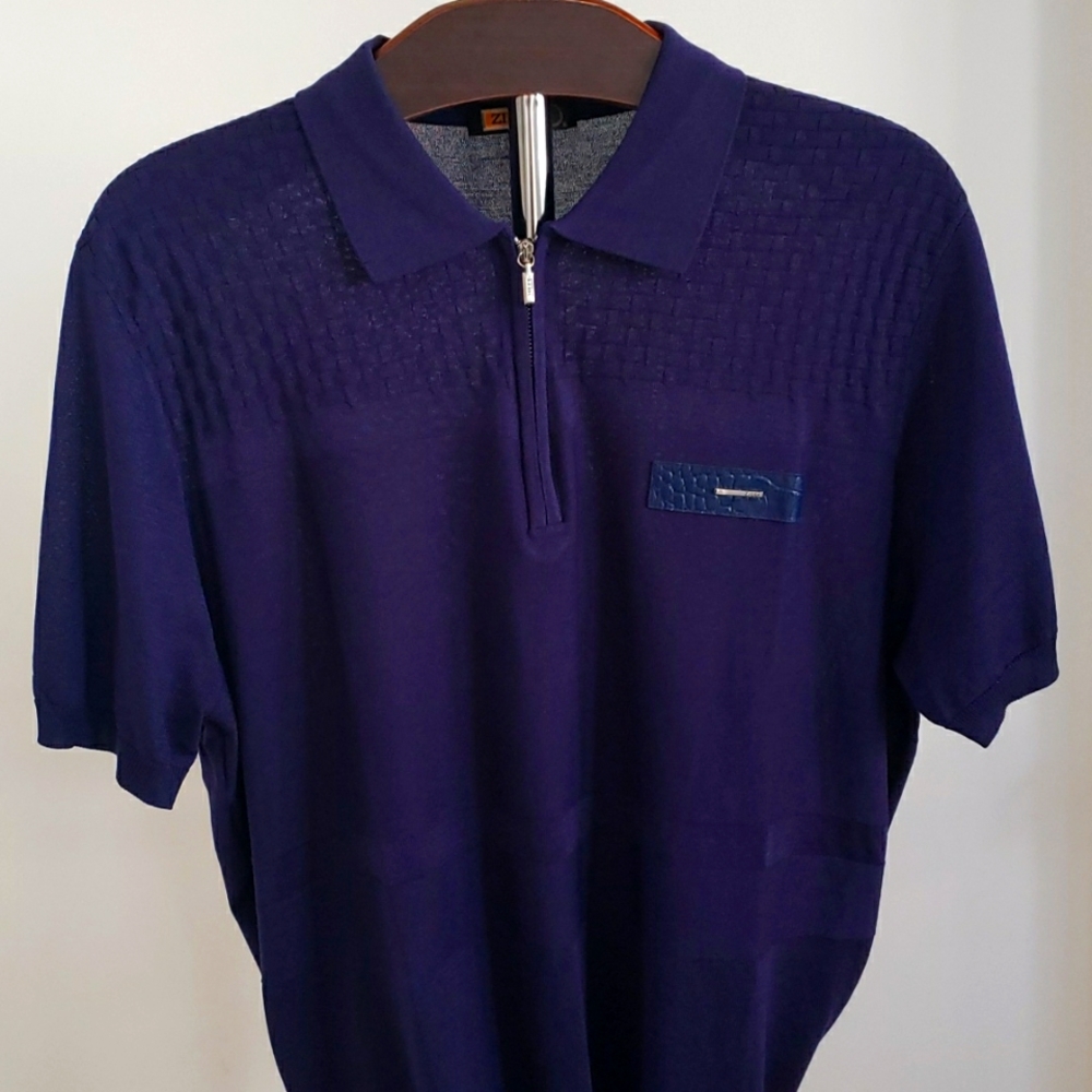 Mens Zilli short sleeve shirt with zipper colar. Color blue